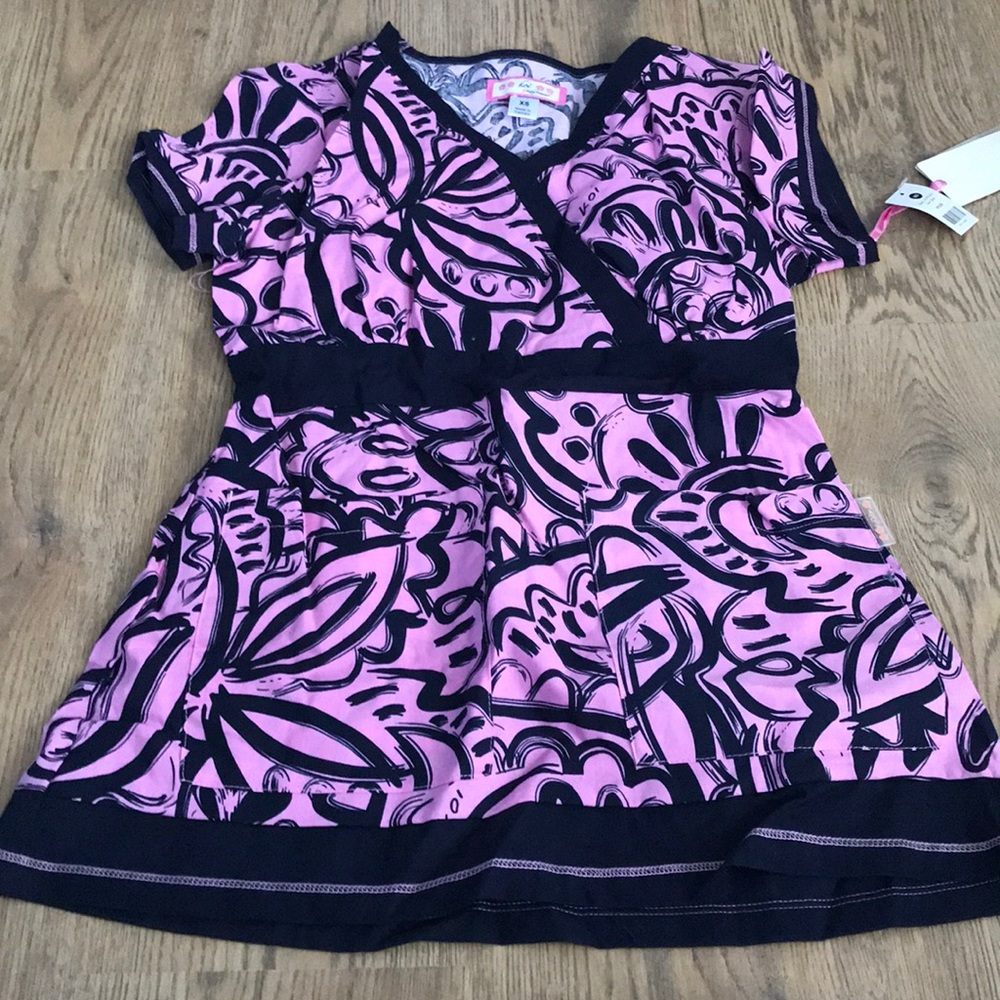 Scrub top